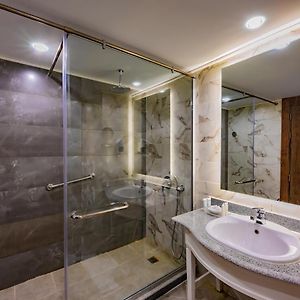 Double or Twin Room Pool View